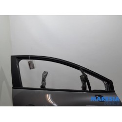 Renault - Clio - Front door 4-door, right