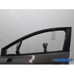 Renault - Clio - Door 4-door, front left