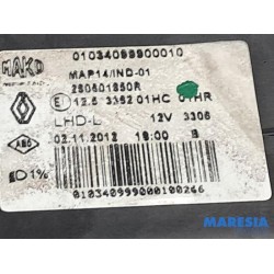 Renault - Clio - Scheinwerfer links