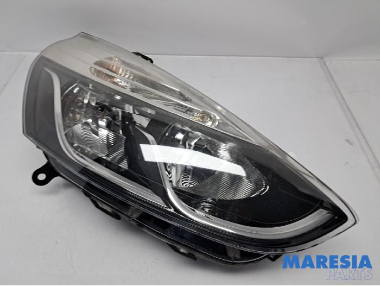 Renault - Clio - Phare droit
