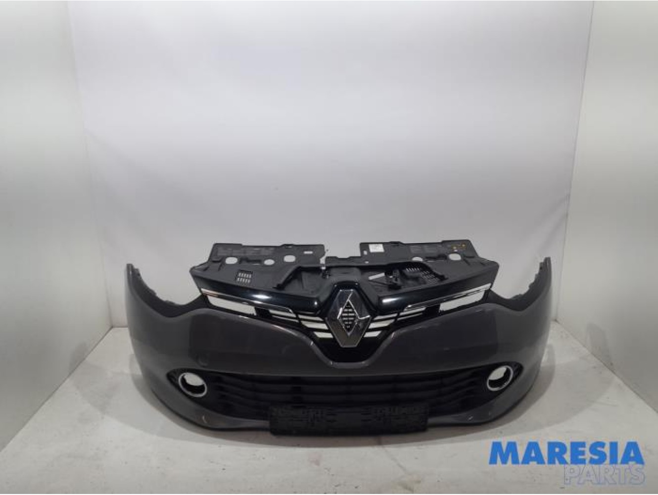Renault - Clio - Stoßstange vorne