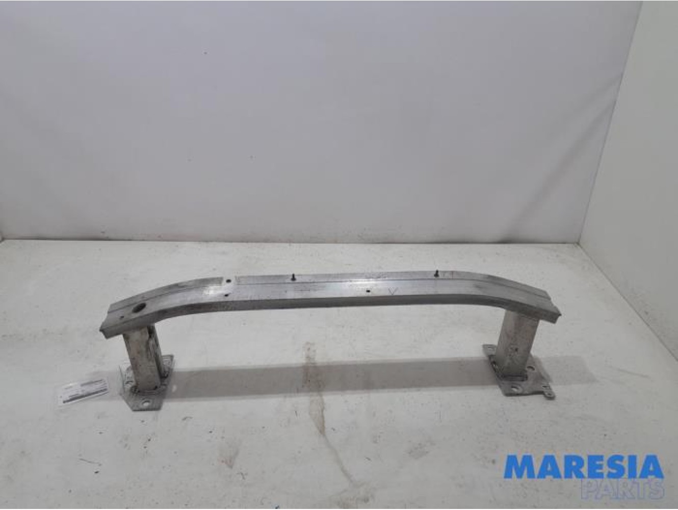 Renault - Clio - Cadre pare-chocs avant