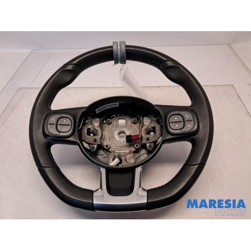 Fiat - 500 Abarth - Steering wheel