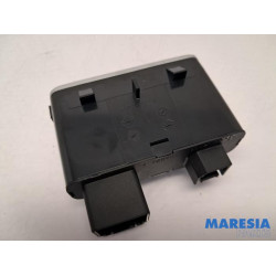 Fiat - 500 Abarth - AUX / USB connection