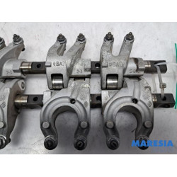 Renault - Twingo - Rocker arm shaft