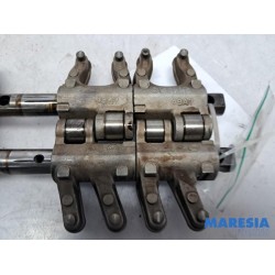 Renault - Twingo - Rocker arm shaft