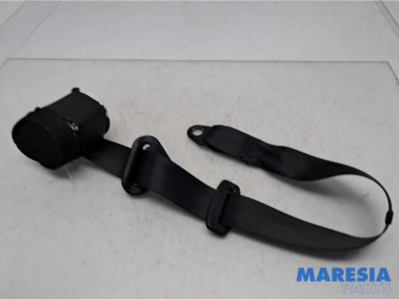 Fiat - 500 - Rear seatbelt, left