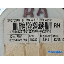 Fiat - 500 - Rear seatbelt, right