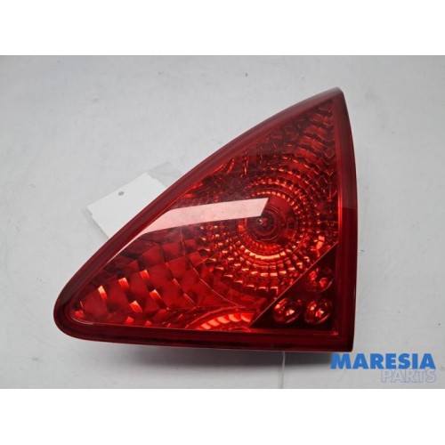 Peugeot - 3008 - Taillight, right