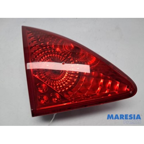 Peugeot - 3008 - Taillight, left