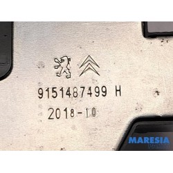 Peugeot - 3008 - Tailgate lock mechanism