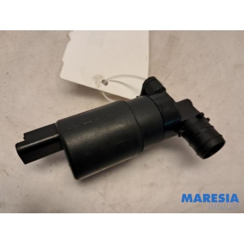 Peugeot - 107 - Windscreen washer pump