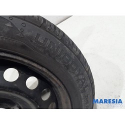 Renault - Clio - Krikset + reservewiel