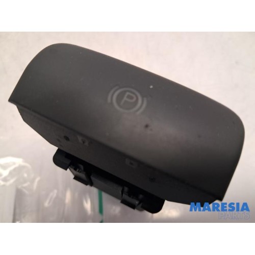 Peugeot - 3008 - Parking brake switch