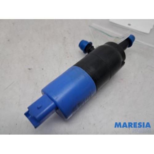 Peugeot - 3008 - Headlight washer pump