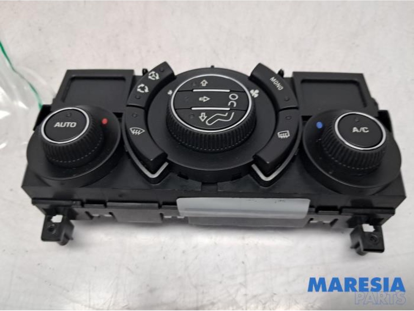 Peugeot - 3008 - Heater control panel