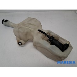Fiat - 500 - Front windscreen washer reservoir