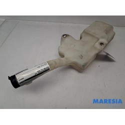 Fiat - 500 - Front windscreen washer reservoir