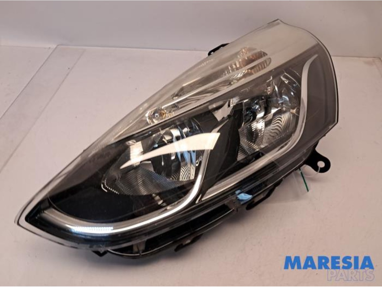 Renault - Clio - Scheinwerfer links