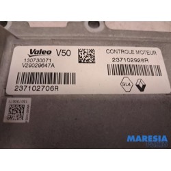 Renault - Clio - Engine management computer