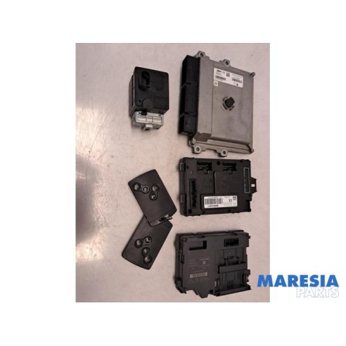 Renault - Clio - Engine management computer