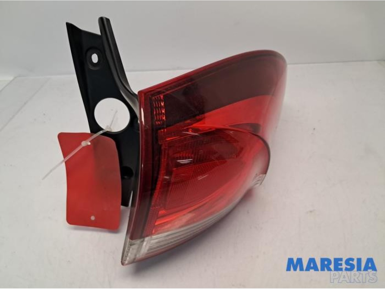 Renault - Clio - Taillight, right