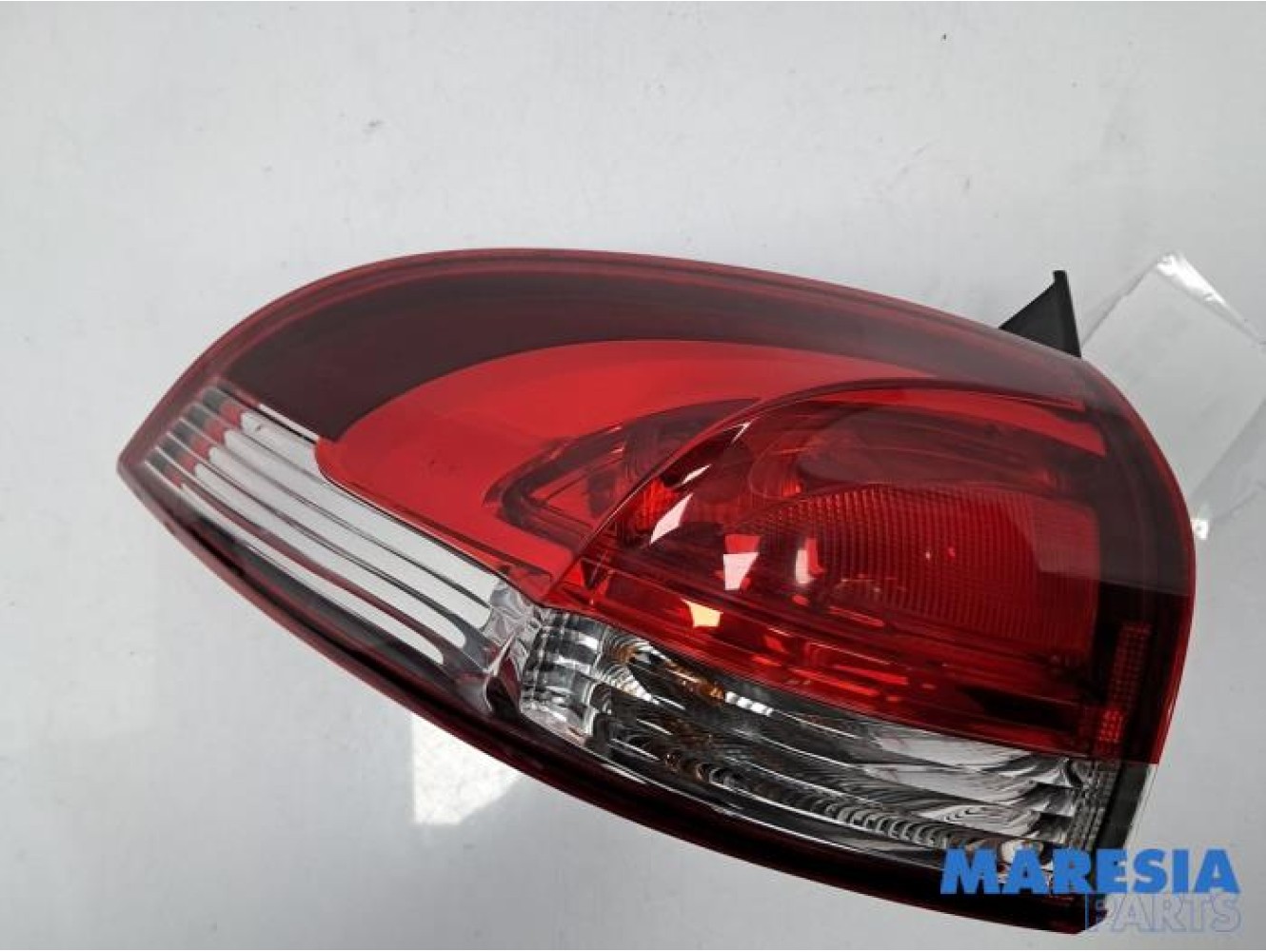 Renault - Clio - Achterlicht links