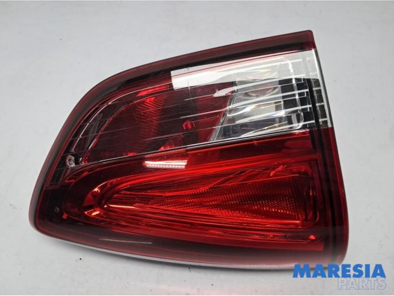 Renault - Clio - Achterlicht links