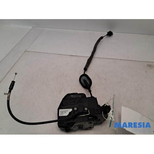 Renault - Clio - Front door lock mechanism 4-door, right