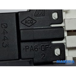 Renault - Clio - Brake light switch
