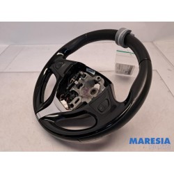 Renault - Clio - Steering wheel
