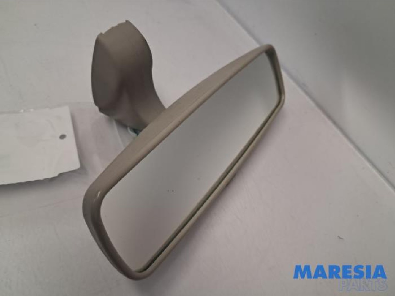 Renault - Clio - Rear view mirror