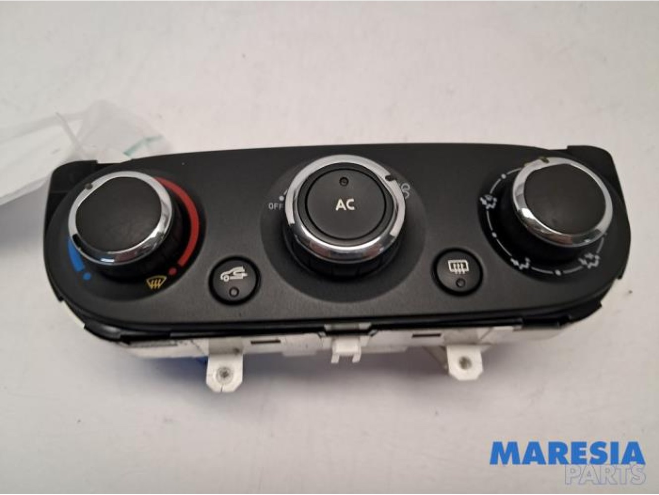 Renault - Clio - Heater control panel