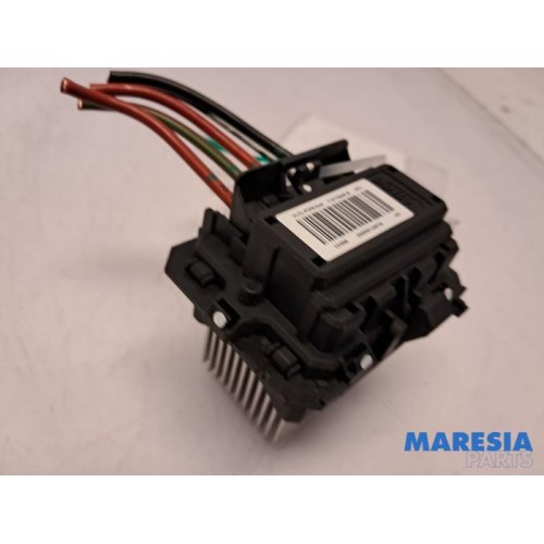 Renault - Clio - Heater resistor