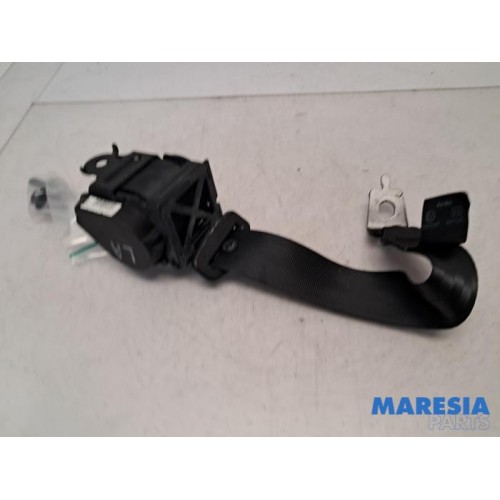 Renault - Clio - Rear seatbelt, left