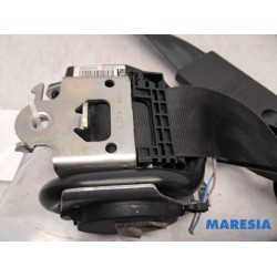 Renault - Clio - Front seatbelt, right