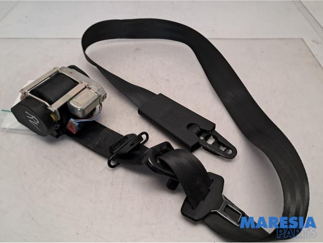 Renault - Clio - Front seatbelt, right