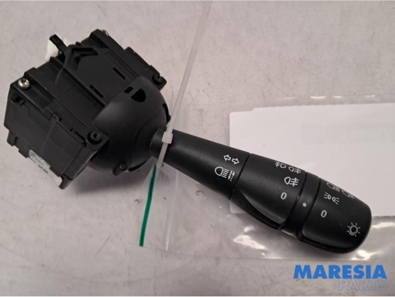 Renault - Clio - Wiper switch