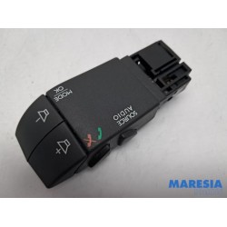 Renault - Clio - Commande radio volant