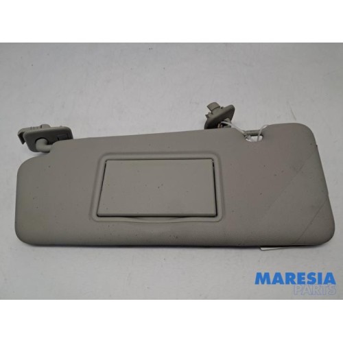 Renault - Clio - Sun visor