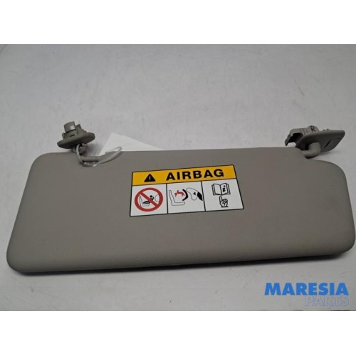 Renault - Clio - Sun visor