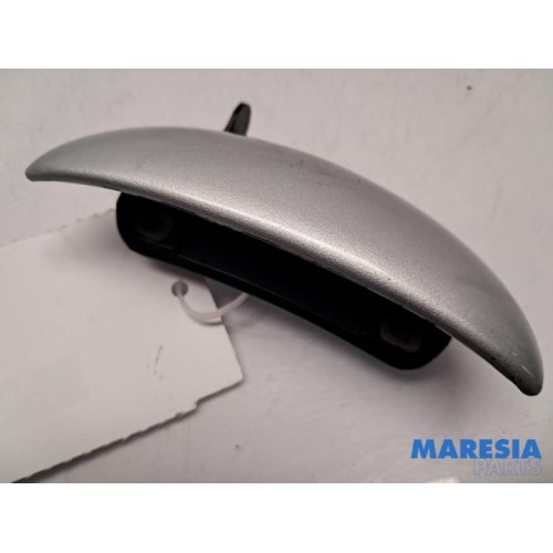 Peugeot - 107 - Front door handle 4-door, right
