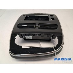 Renault - Clio - Dashboard part