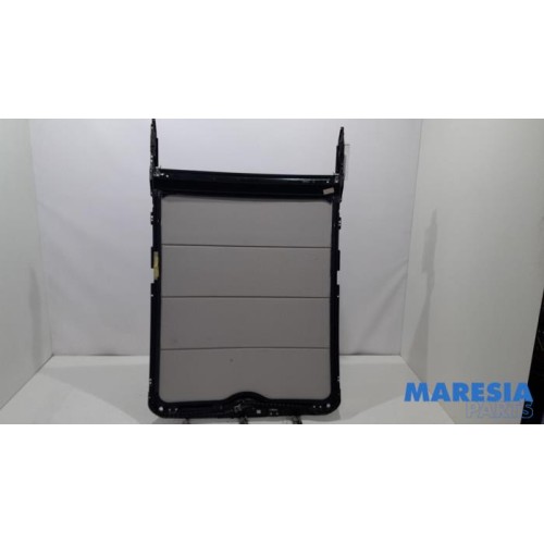 Citroen - C5 - Sliding headliner mechanism