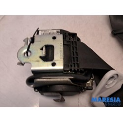 Peugeot - 208 - Front seatbelt, right
