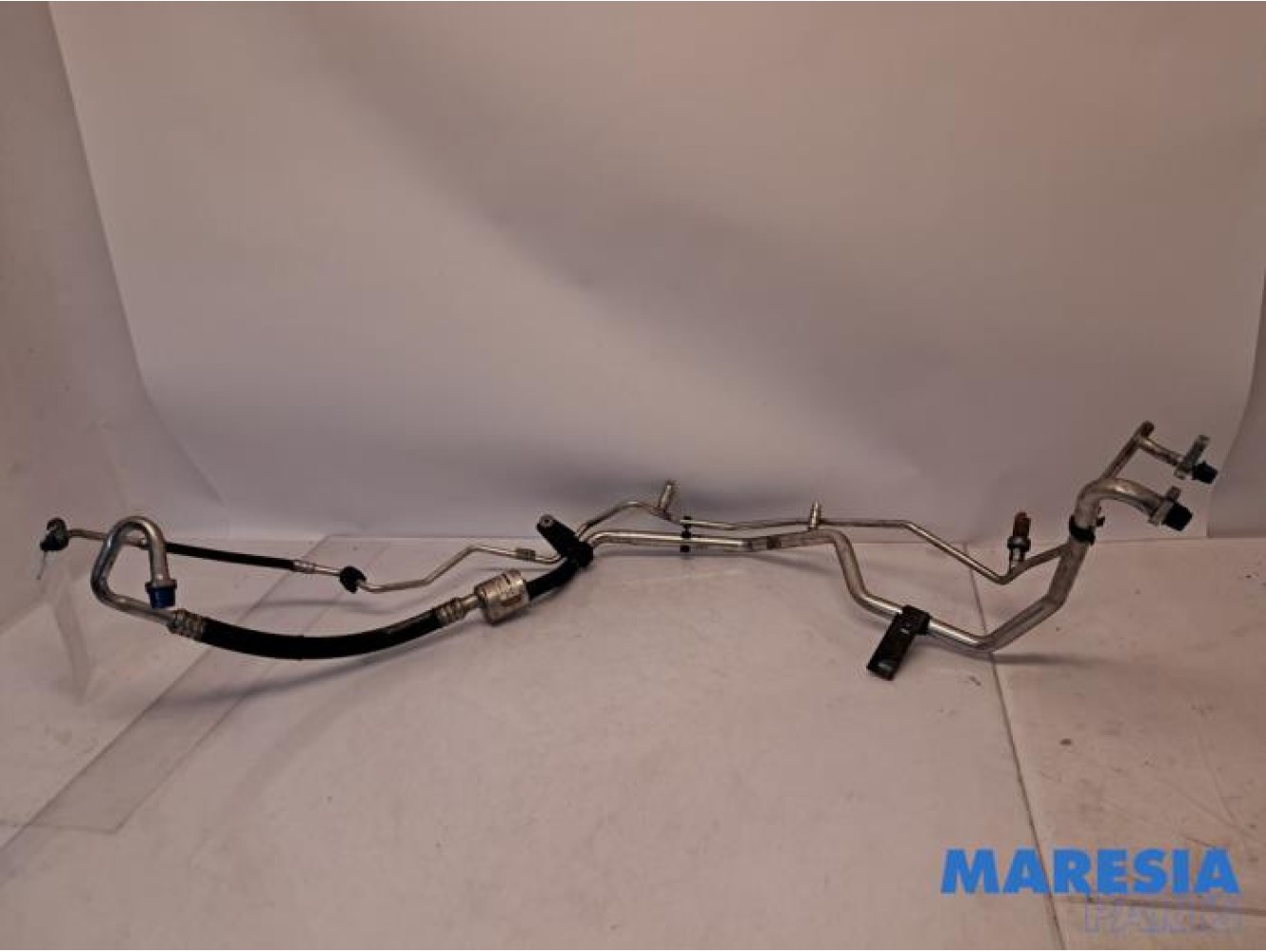 Peugeot - 208 - Air conditioning line