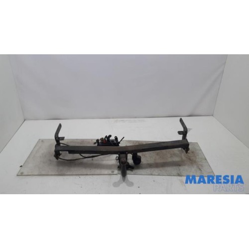Peugeot - 207 - Towbar