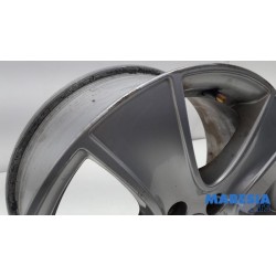 Renault - Clio - Wheel