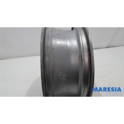 Renault - Clio - Wheel