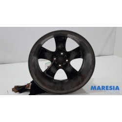 Renault - Clio - Wheel